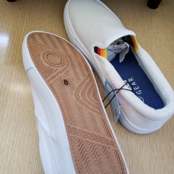 BNWT Aldi Gear White Rainbow Canvas Slip-on Style (8) KICKS - Picture 3 of 9